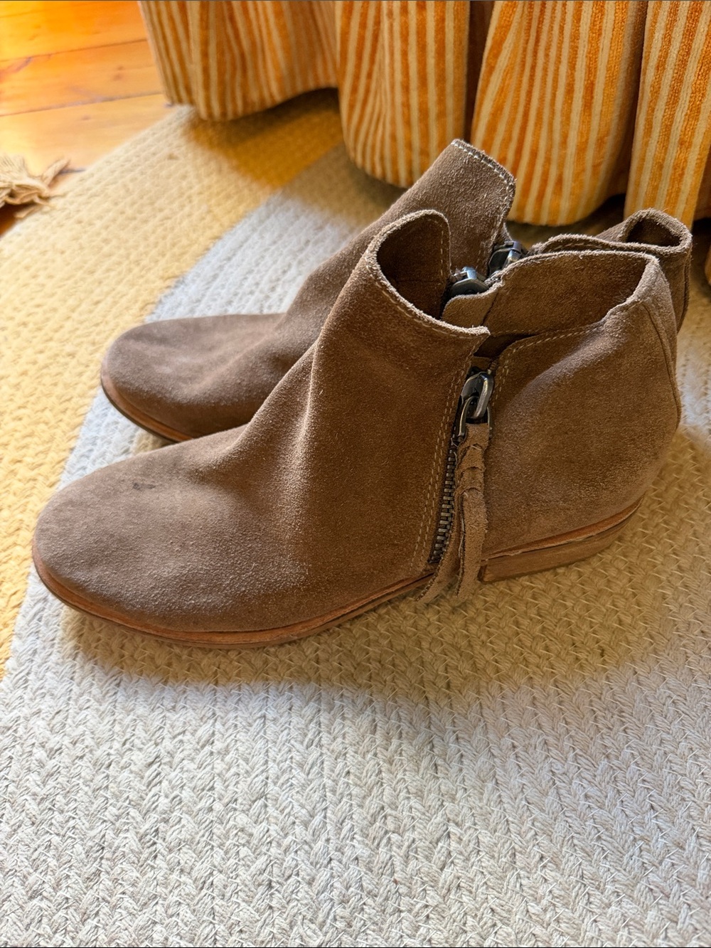 Dolche Vita Brown Suede Ankle Zipper Booties